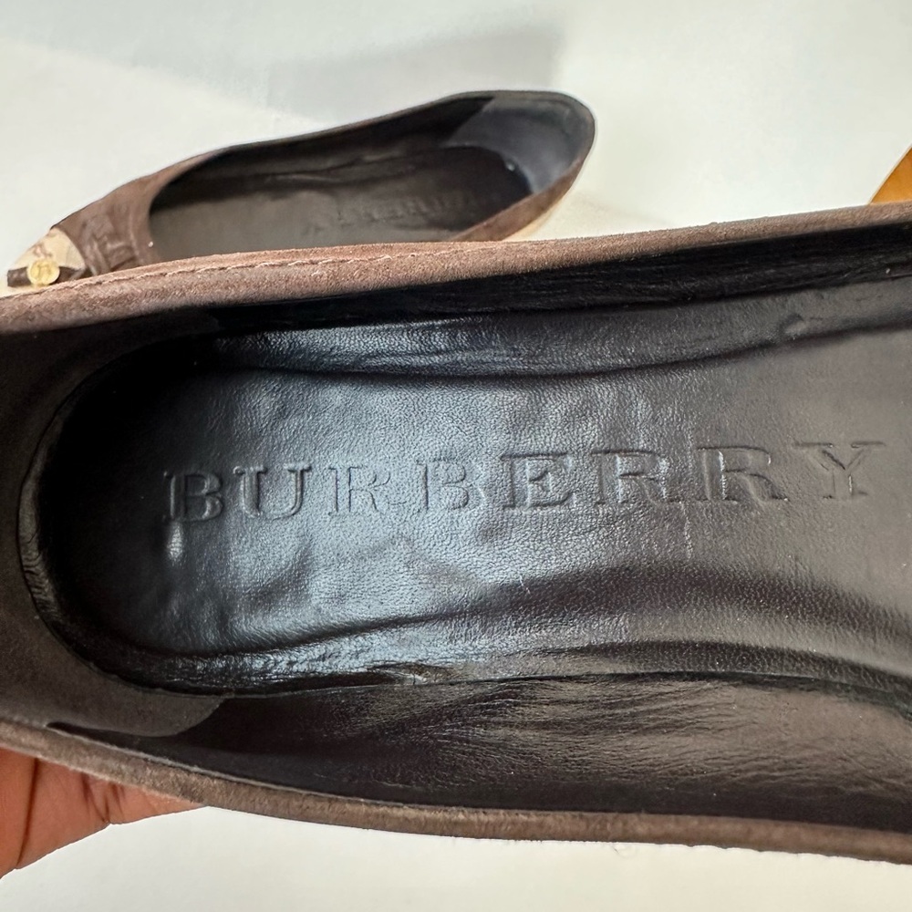 Burberry Brown Suede Nova Check  Cap Toe Ballet Flats - Picture 3 of 9
